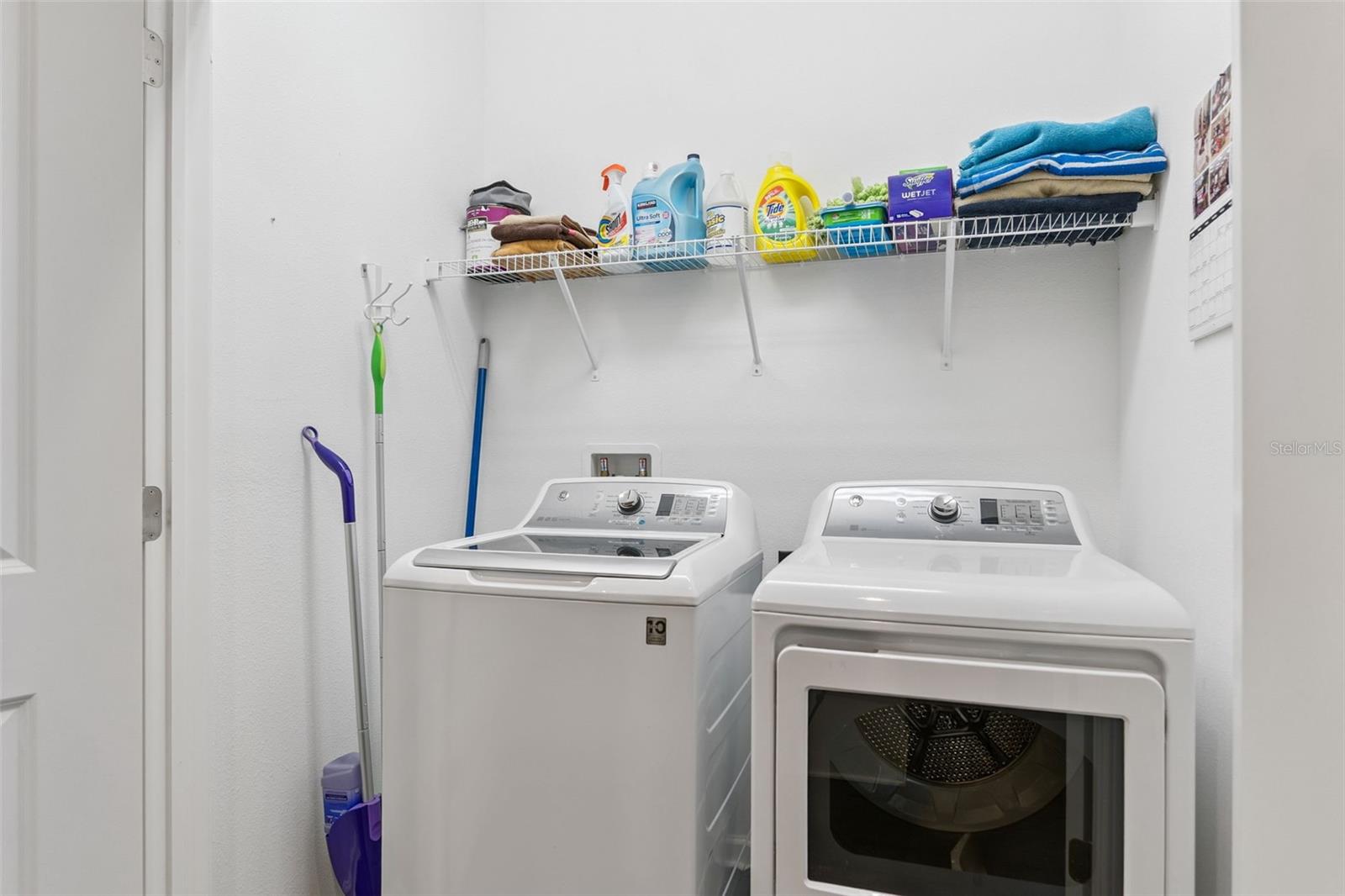 Image 25 of 66 For 5714 Colony Glen Road