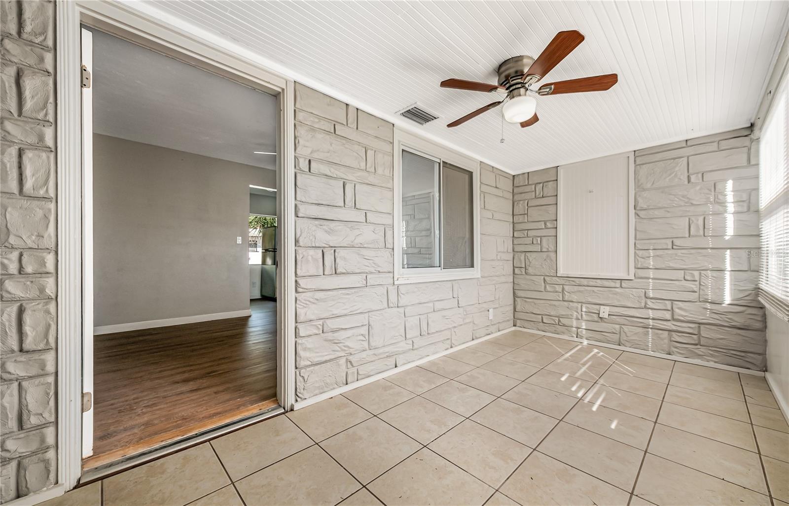 Image 3 of 15 For 119 37th Street S