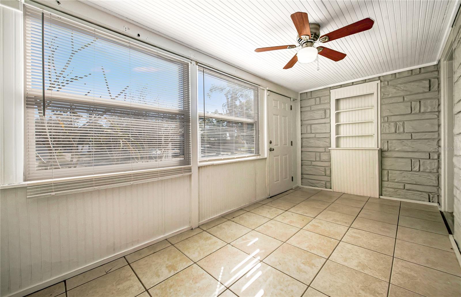 Image 4 of 15 For 119 37th Street S