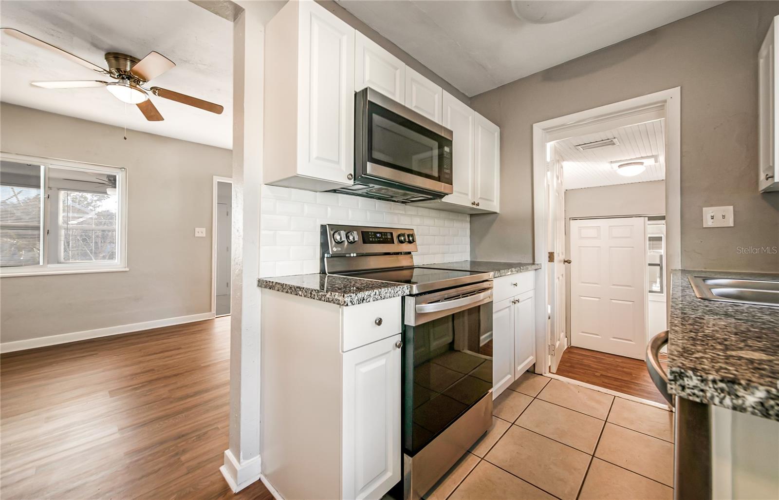 Image 7 of 15 For 119 37th Street S