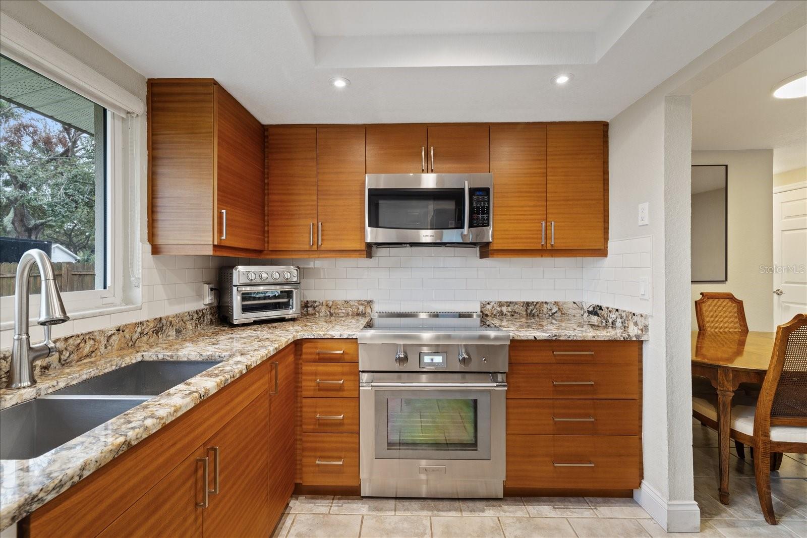 Image 11 of 27 For 6400 18th Avenue N