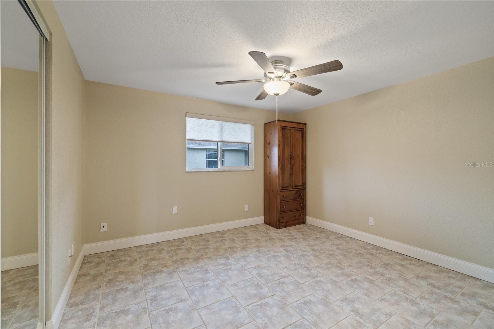 Image 17 of 27 For 6400 18th Avenue N