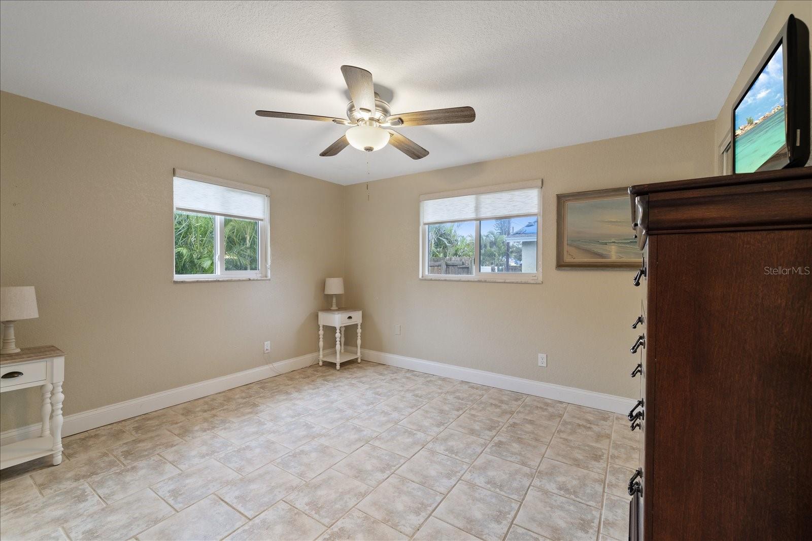 Image 18 of 27 For 6400 18th Avenue N