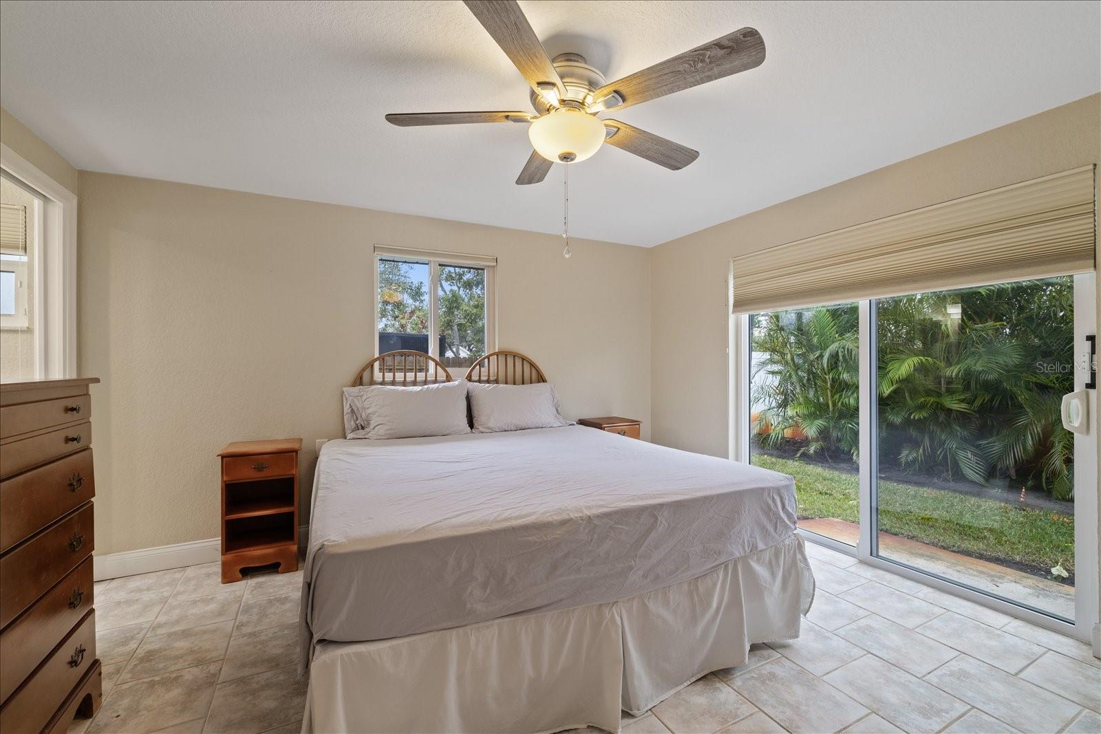 Image 21 of 27 For 6400 18th Avenue N