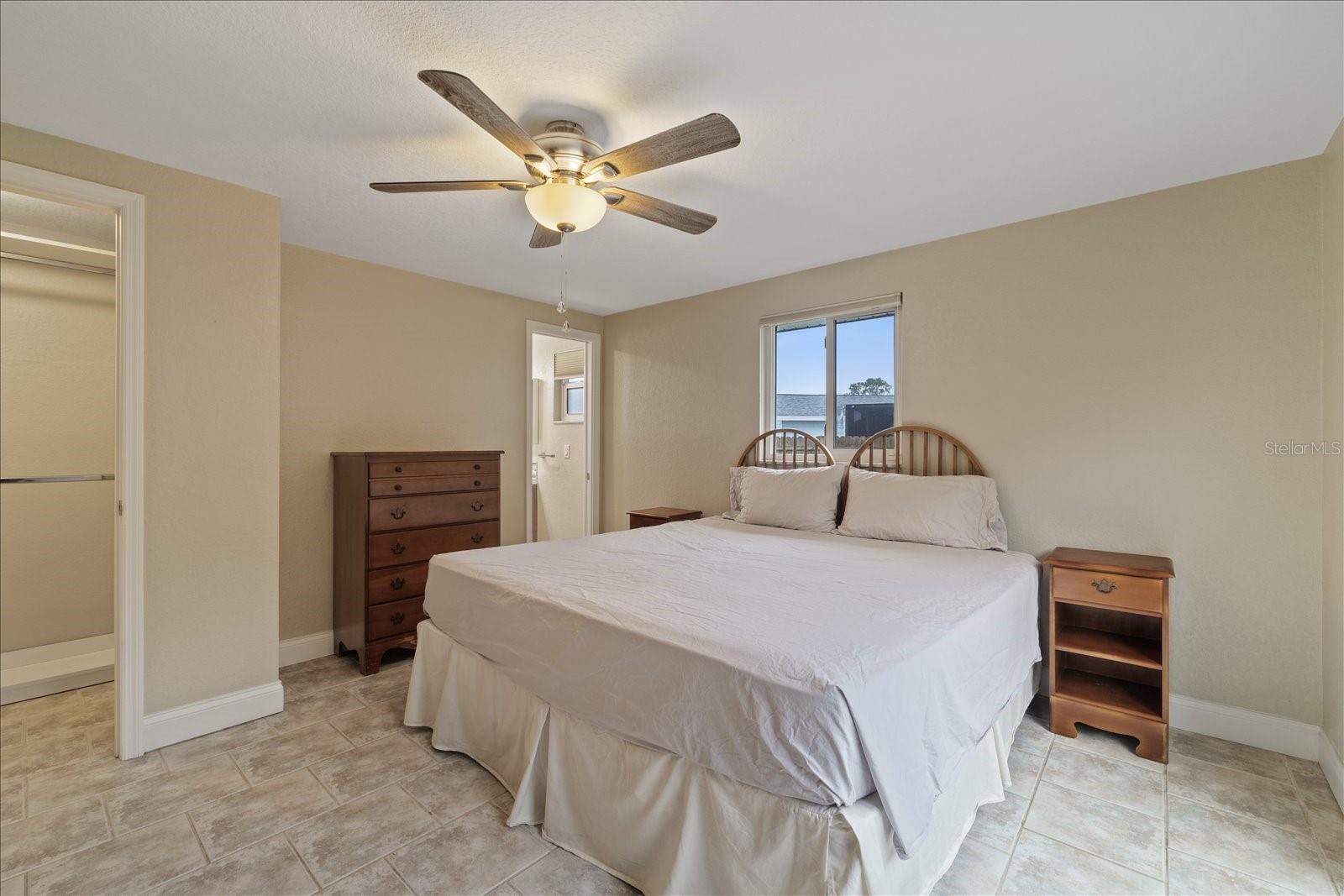 Image 22 of 27 For 6400 18th Avenue N