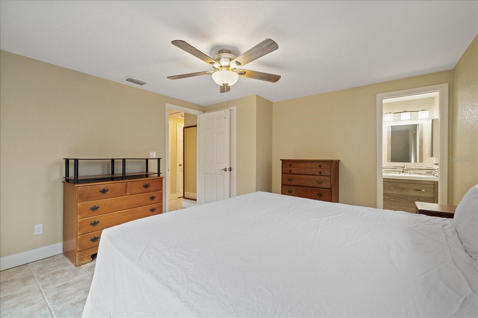 Image 24 of 27 For 6400 18th Avenue N