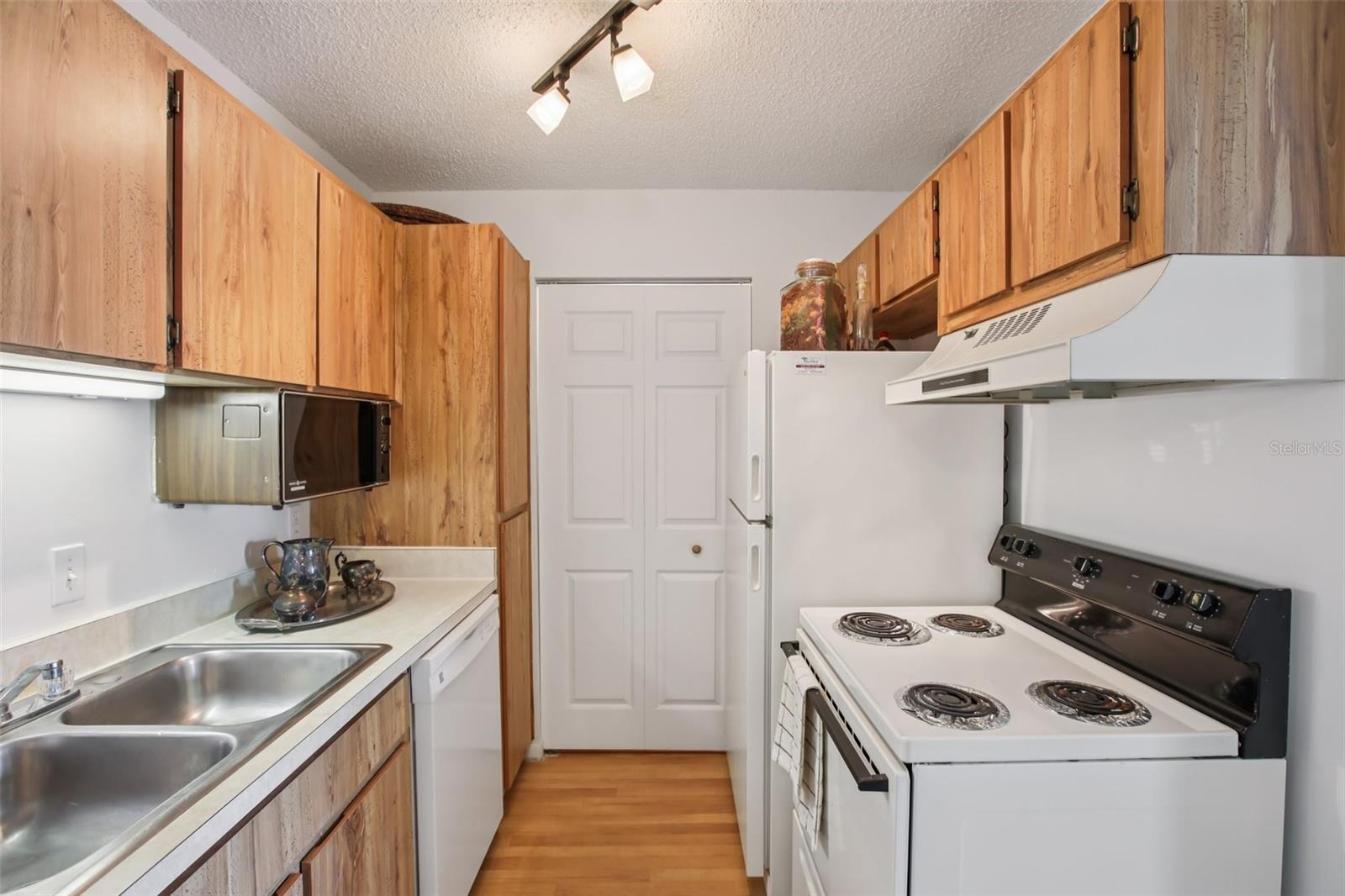 Image 26 of 88 For 455 Alt 19 S 42 & 46