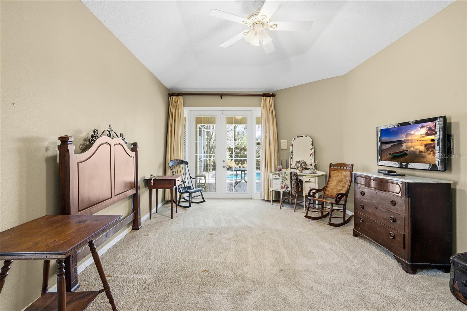 Image 19 of 49 For 18955 Maisons Drive