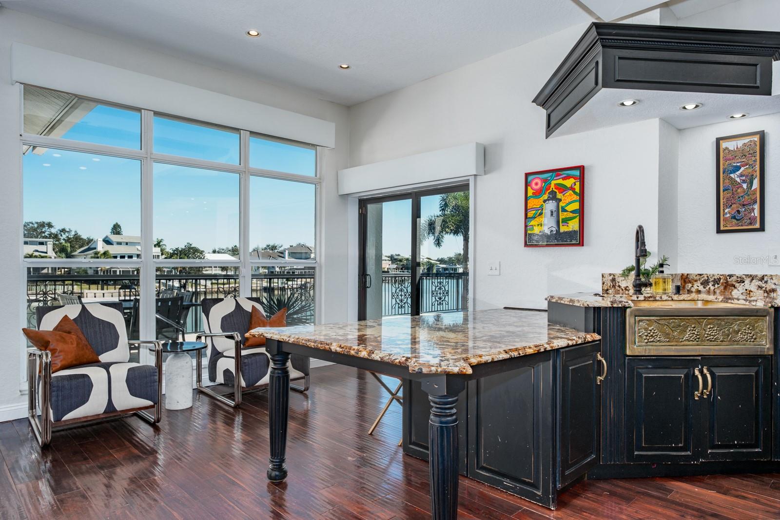 Image 19 of 43 For 5949 Seabird Drive S