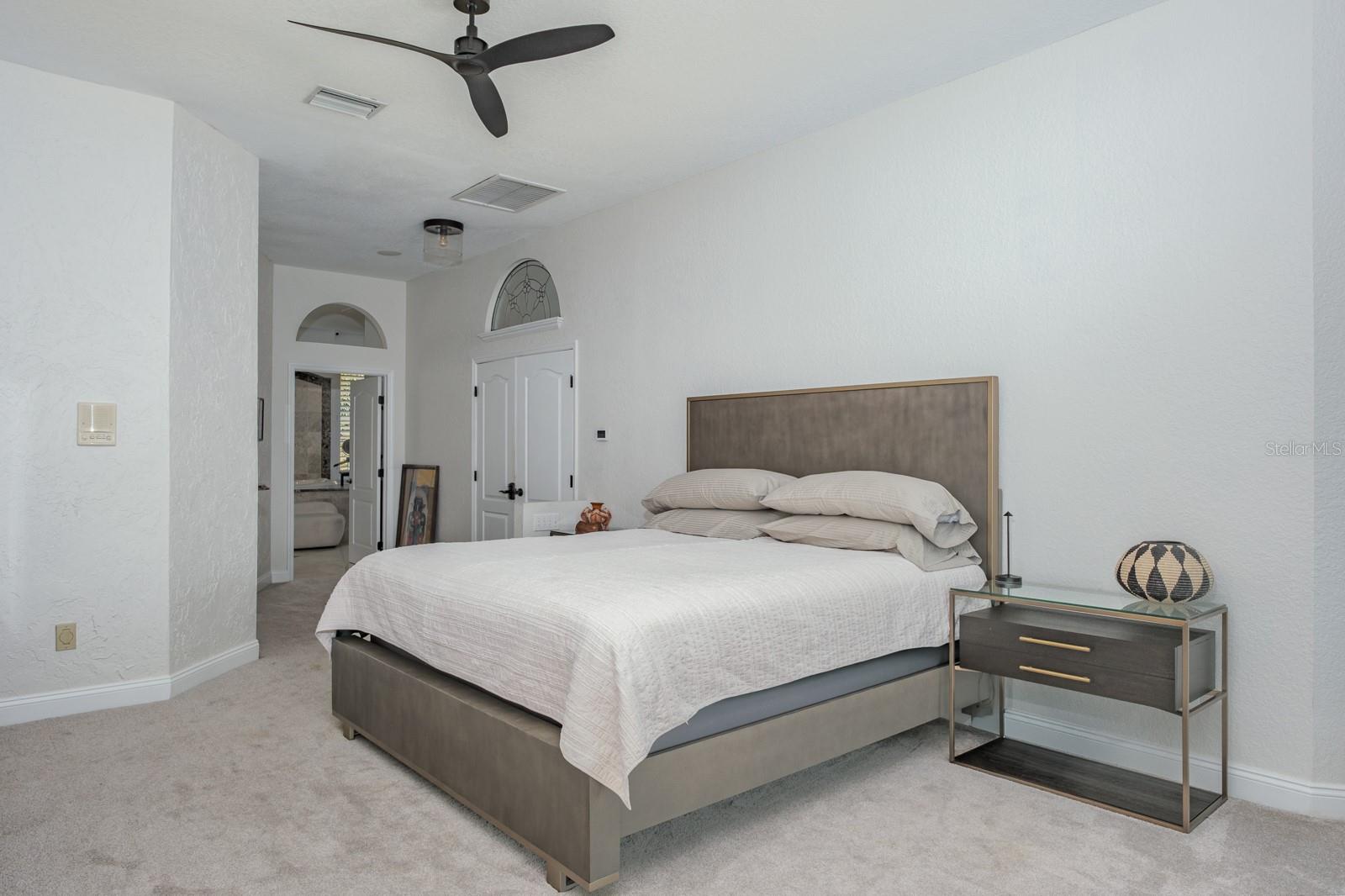 Image 20 of 43 For 5949 Seabird Drive S