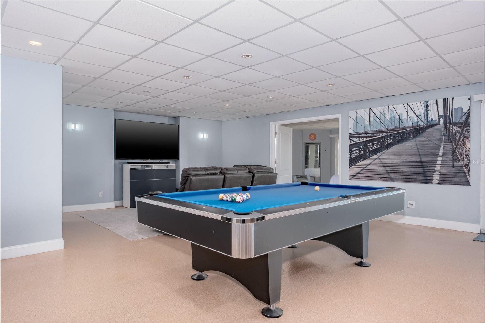 Image 28 of 43 For 5949 Seabird Drive S