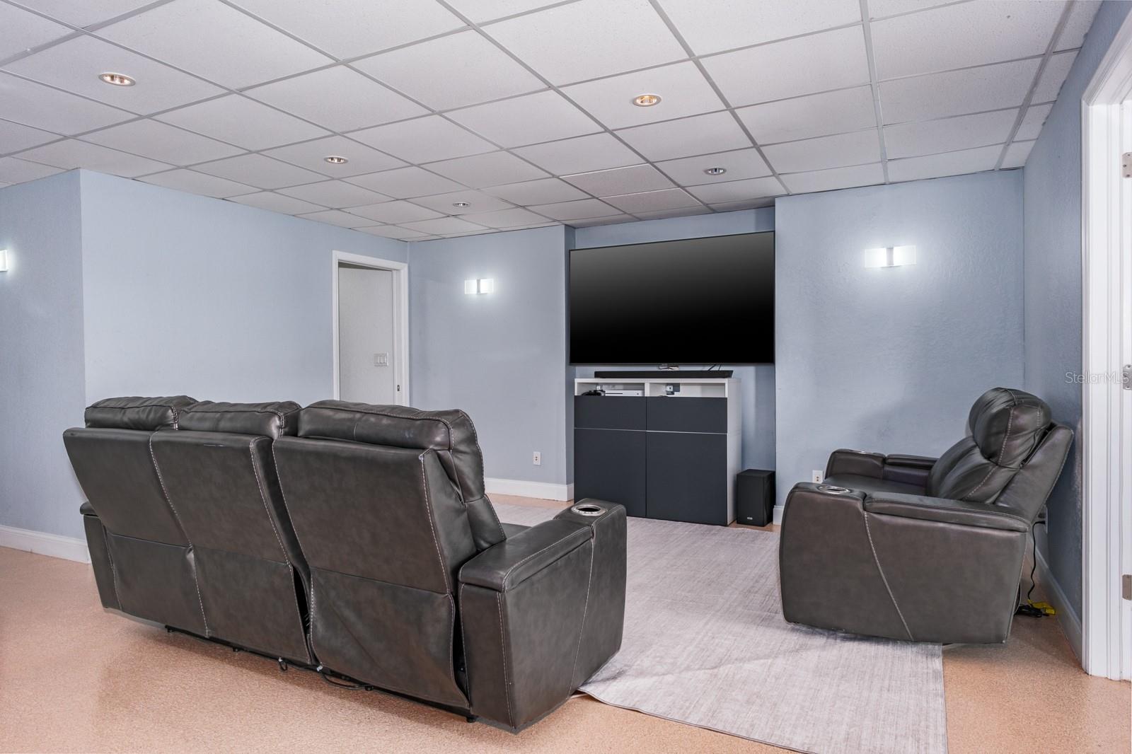 Image 29 of 43 For 5949 Seabird Drive S