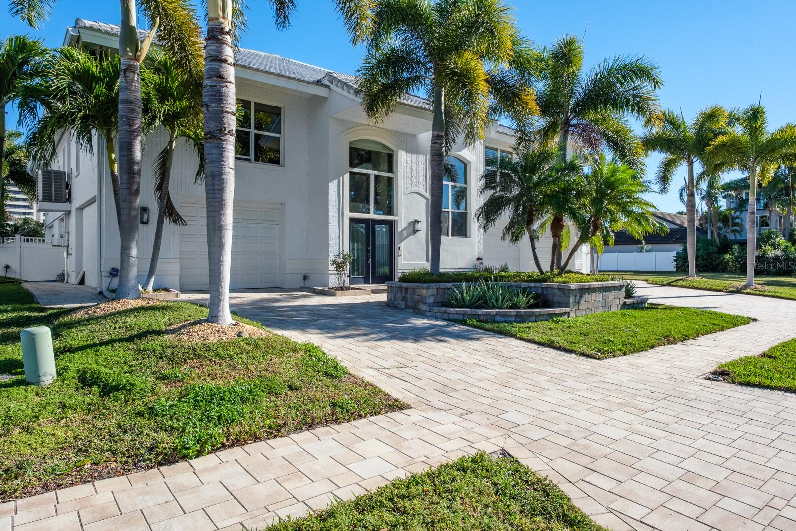 Image 5 of 43 For 5949 Seabird Drive S