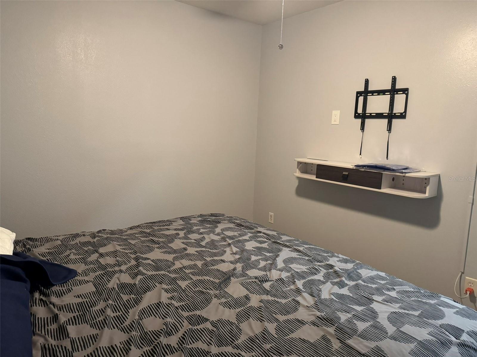 Image 20 of 21 For 5267 81st Street N 20