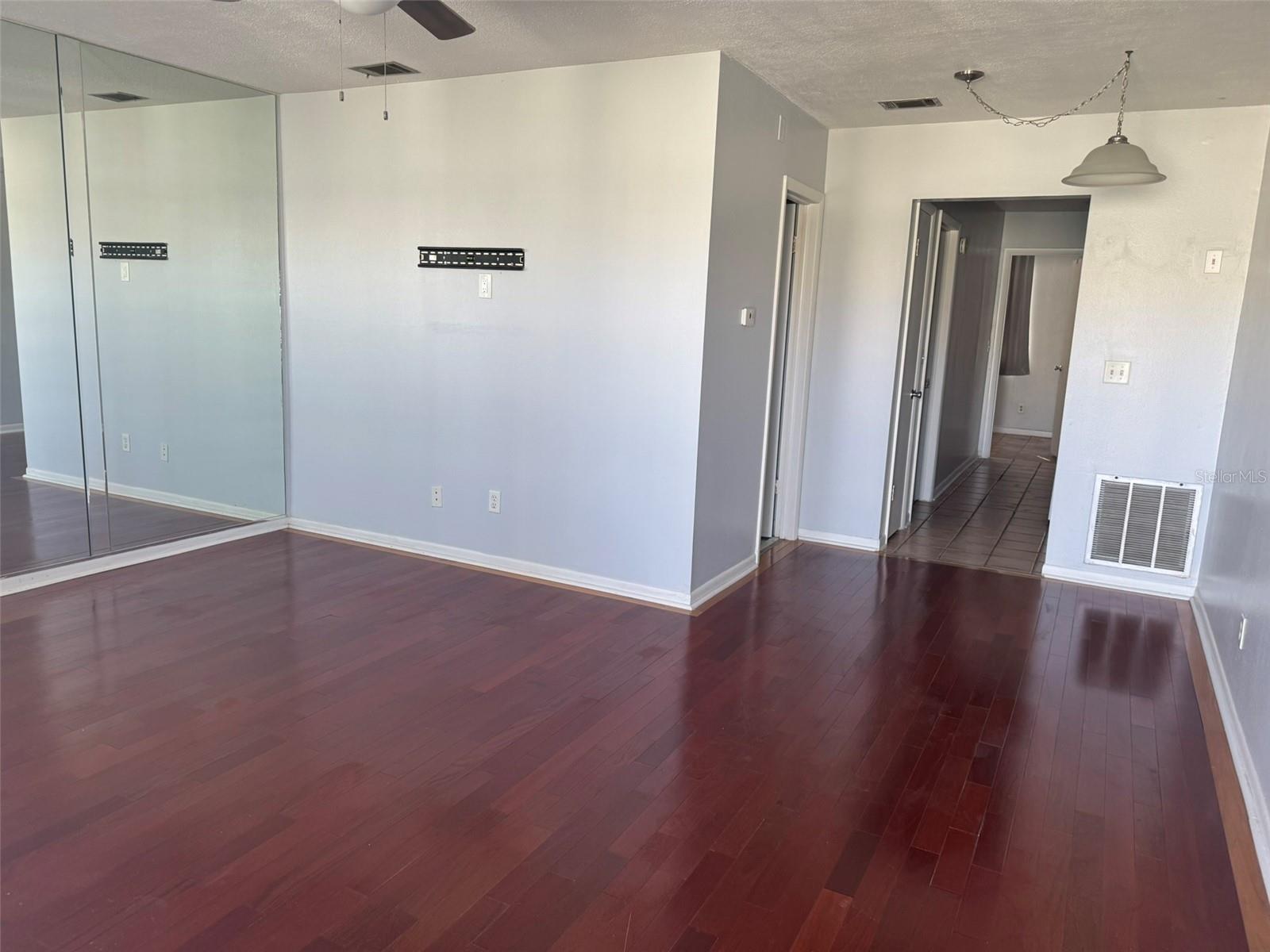 Image 6 of 21 For 5267 81st Street N 20