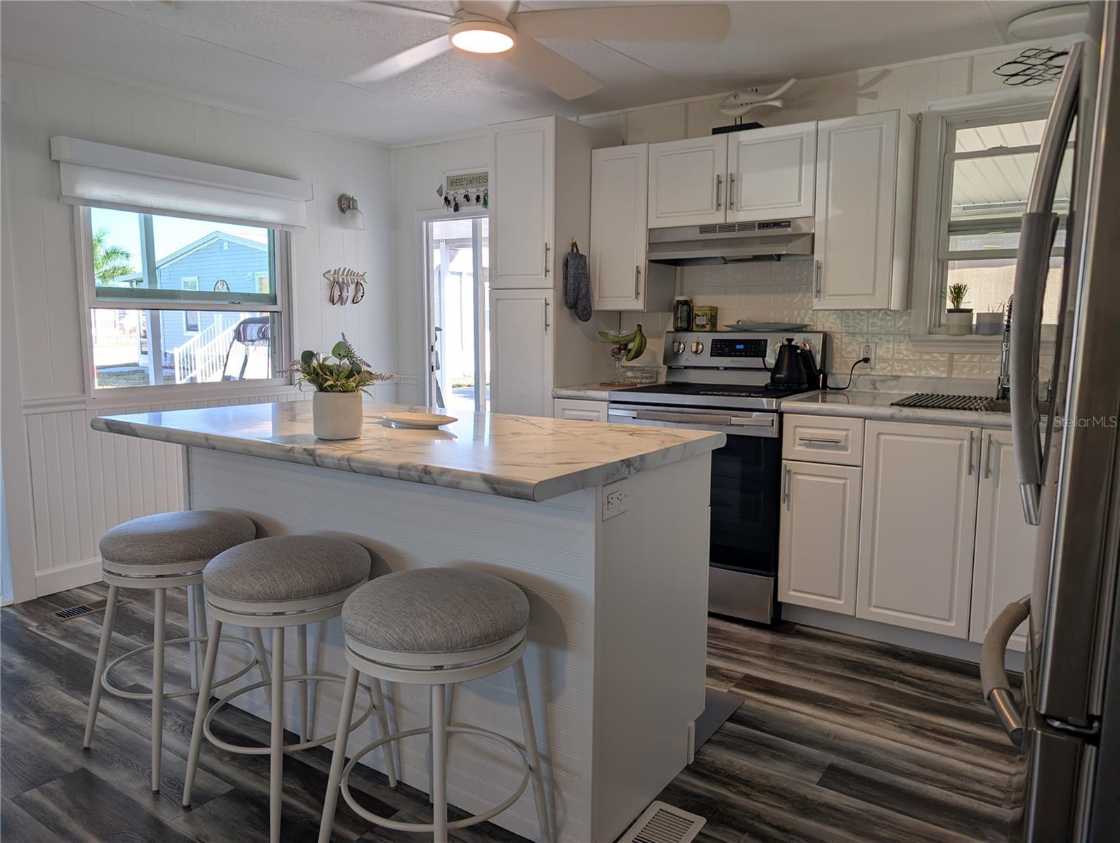 Image 23 of 57 For 82093 1st Avenue N