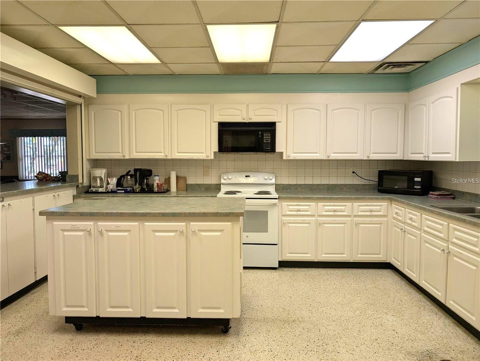 Image 48 of 57 For 82093 1st Avenue N