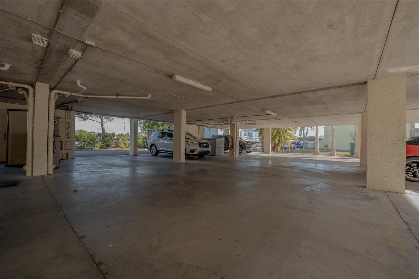 Image 25 of 41 For 324 Windrush Boulevard 11