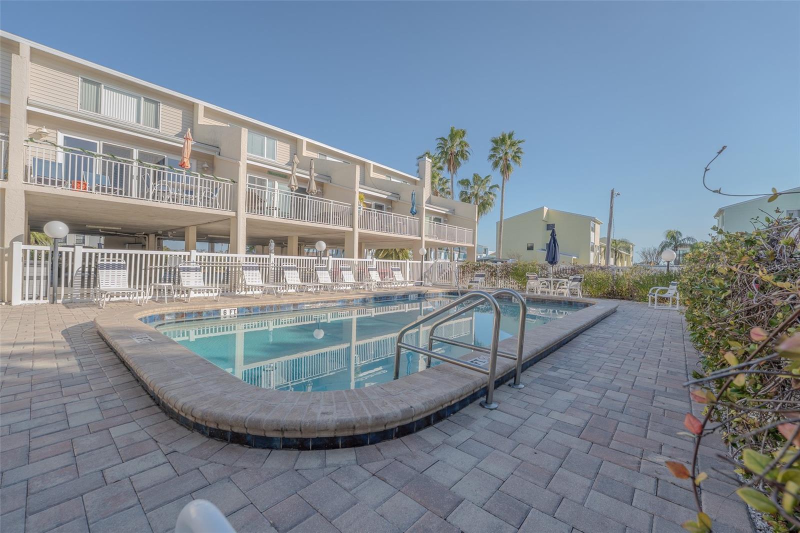 Image 28 of 41 For 324 Windrush Boulevard 11