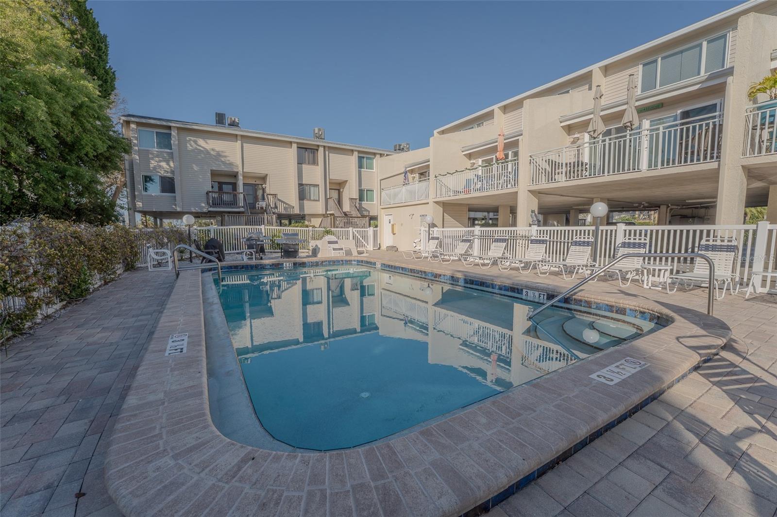 Image 29 of 41 For 324 Windrush Boulevard 11