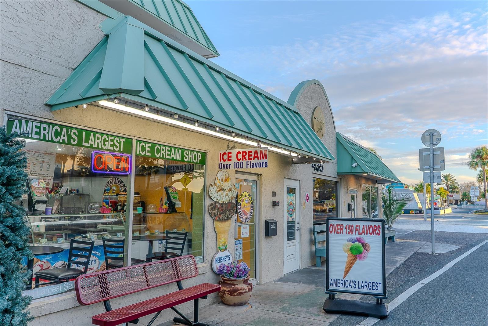 Image 33 of 41 For 324 Windrush Boulevard 11