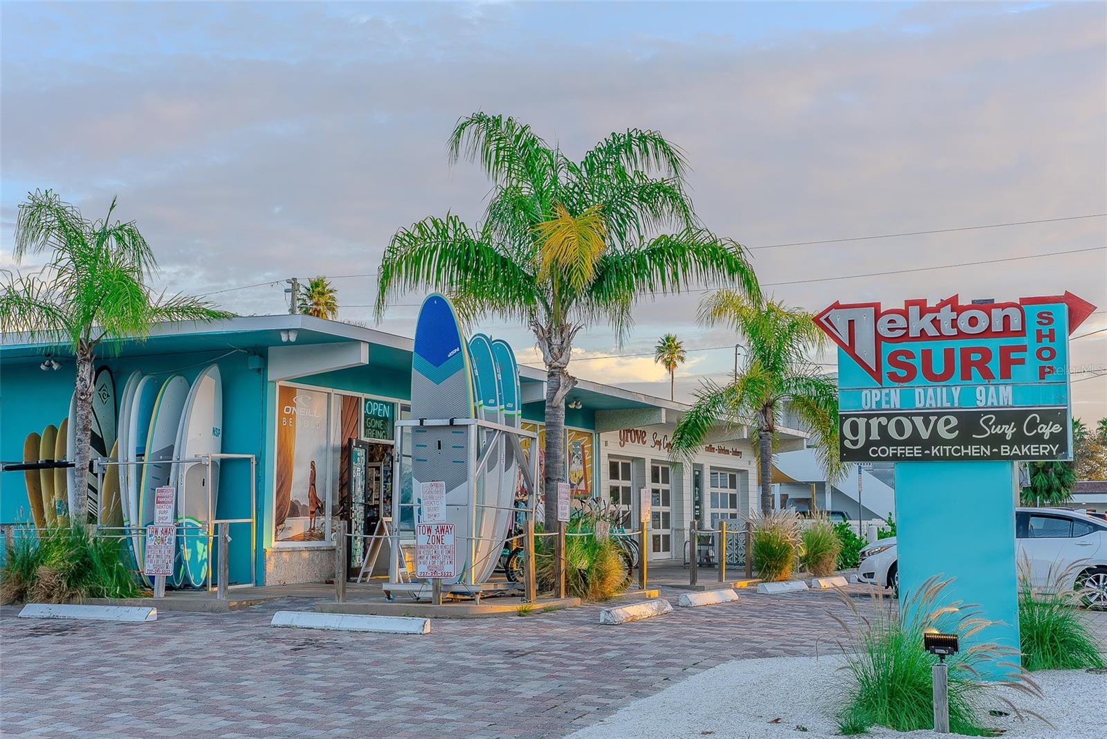 Image 36 of 41 For 324 Windrush Boulevard 11