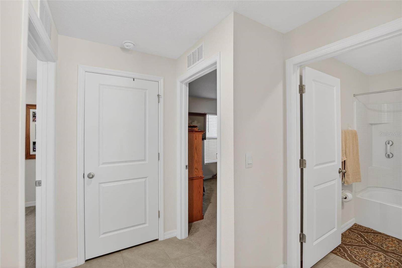 Image 12 of 69 For 16547 Mosaic Oar Drive