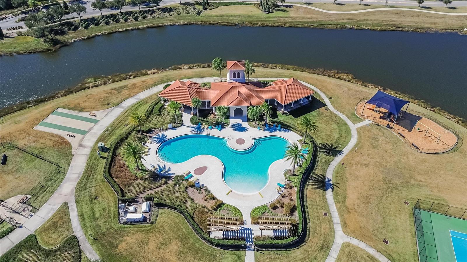 Image 60 of 69 For 16547 Mosaic Oar Drive