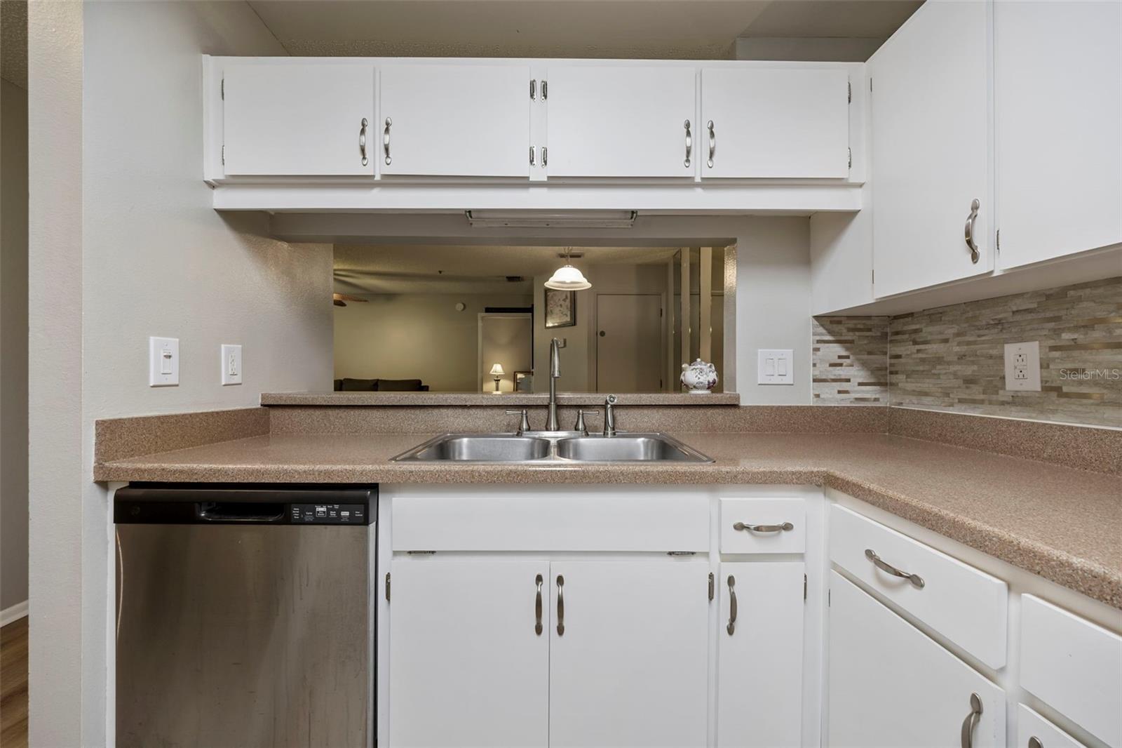 Image 11 of 55 For 11859 Skylake Place N-a