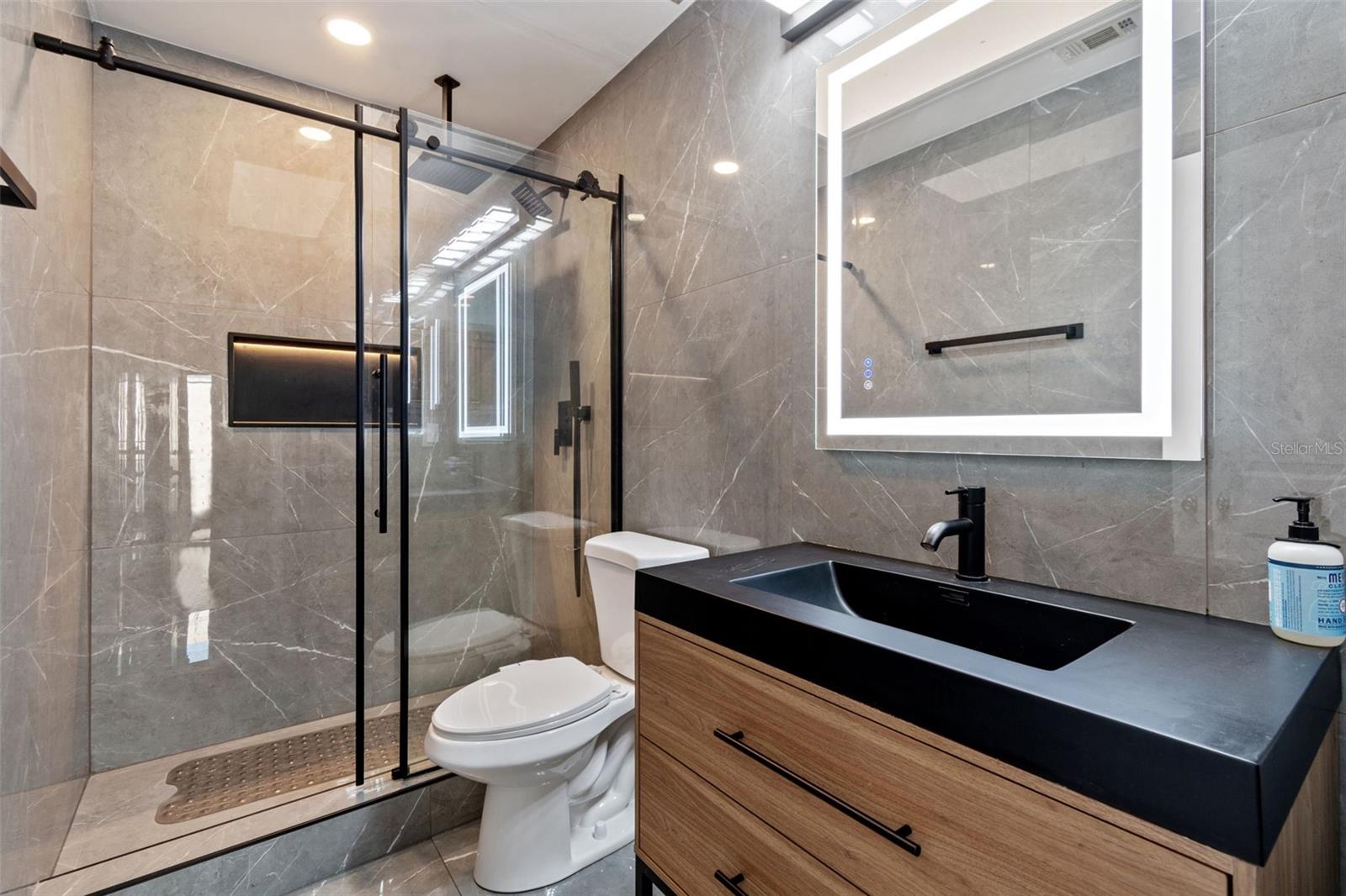 Image 17 of 41 For 4720 Heath Avenue