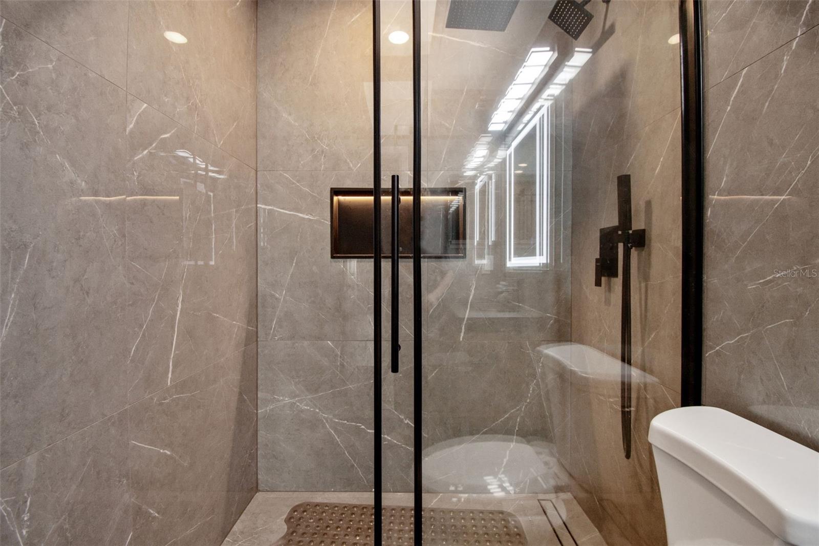 Image 18 of 41 For 4720 Heath Avenue