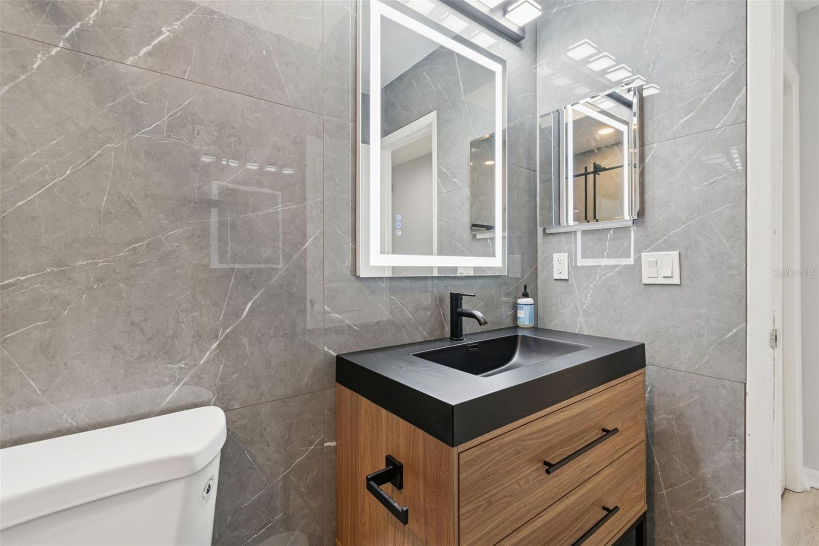 Image 19 of 41 For 4720 Heath Avenue