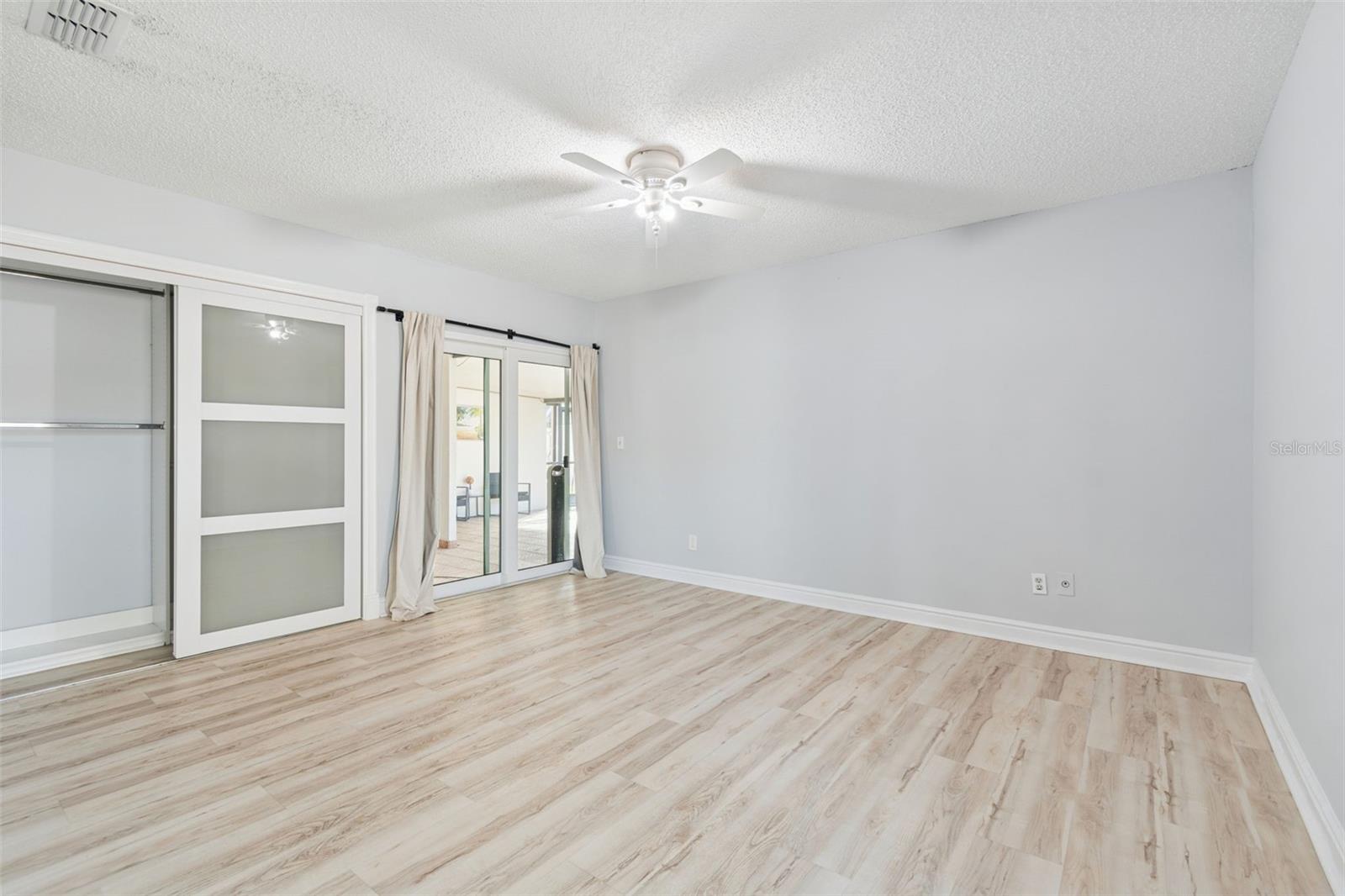 Image 22 of 41 For 4720 Heath Avenue