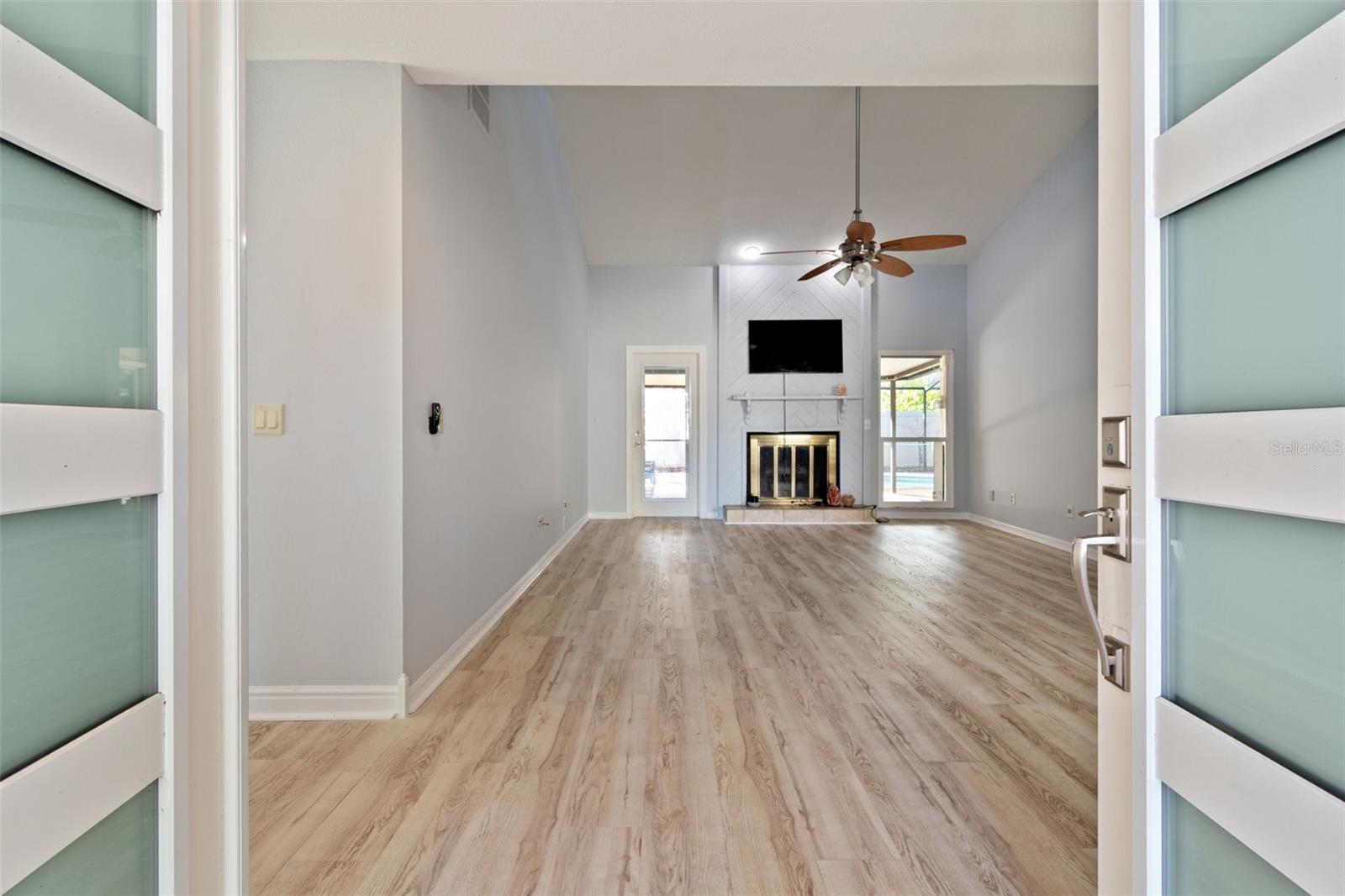 Image 7 of 41 For 4720 Heath Avenue