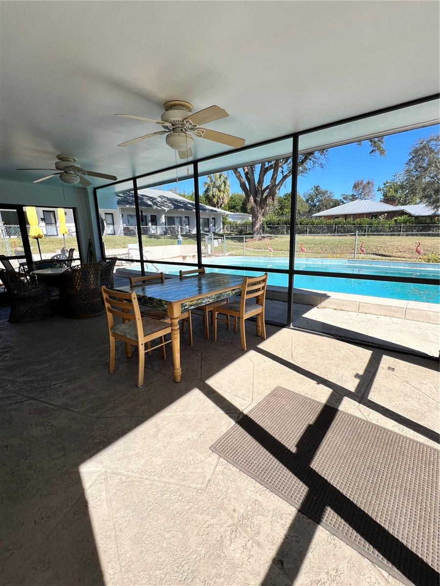 Image 16 of 17 For 711 Springer Drive 14