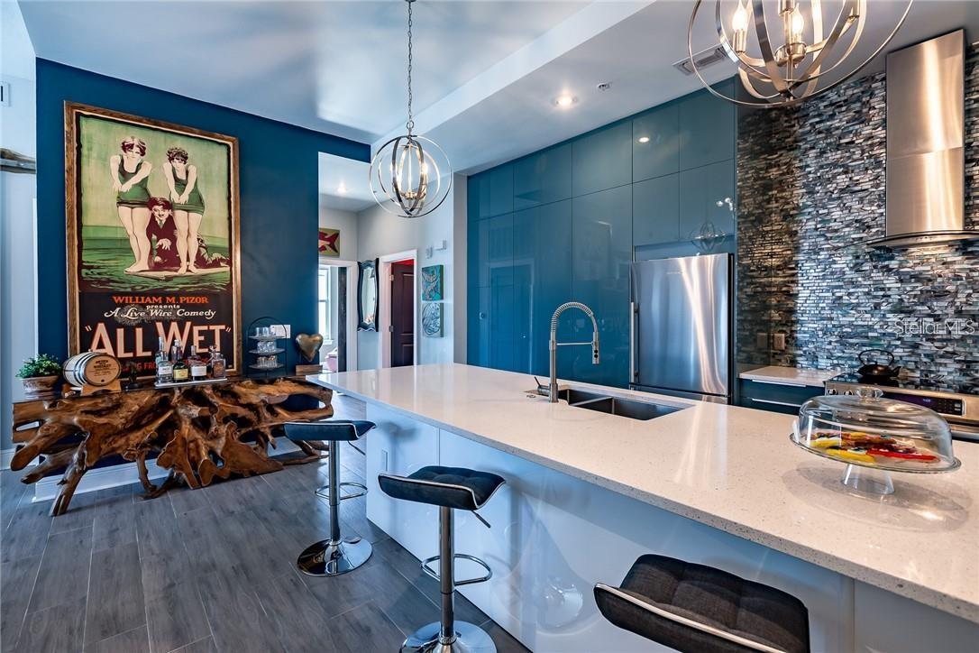 Image 2 of 24 For 1238 Kennedy Boulevard 1001