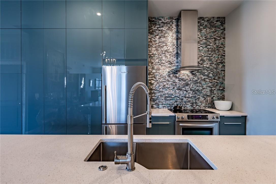 Image 7 of 24 For 1238 Kennedy Boulevard 1001