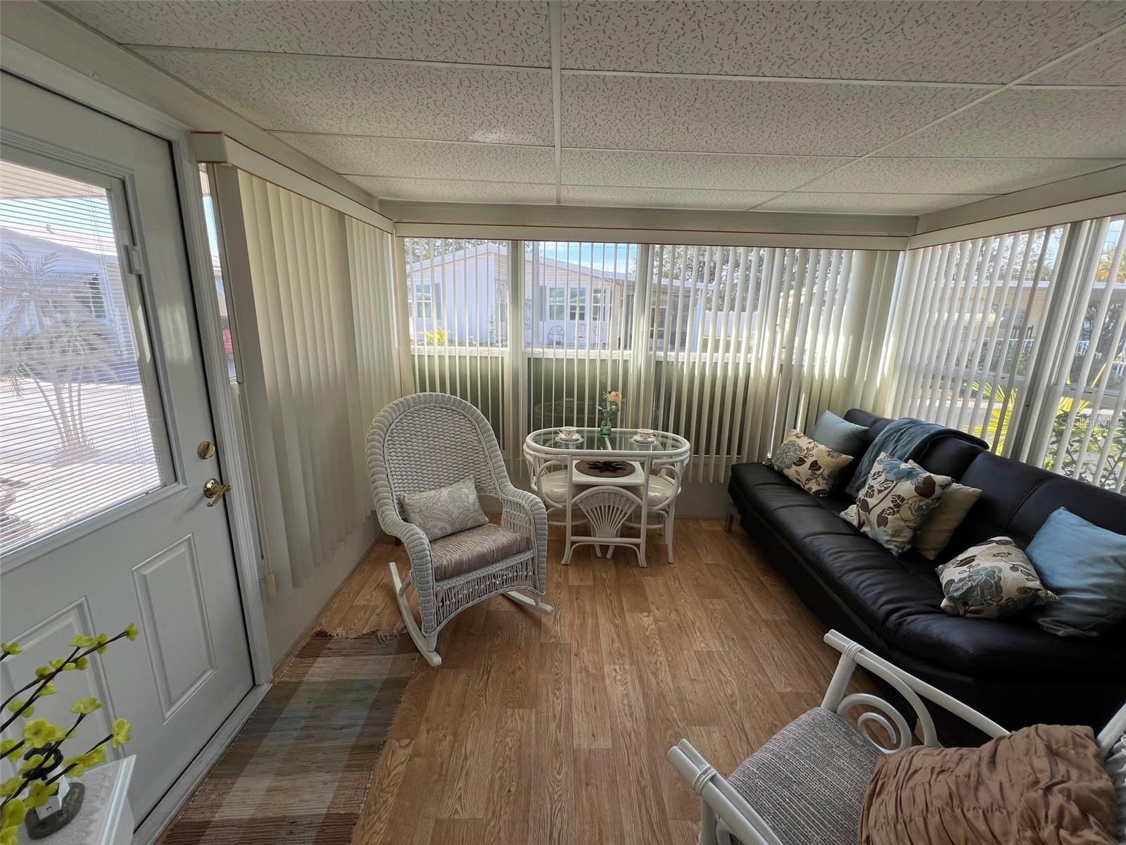 Image 13 of 23 For 37 Pindo Palm Street W