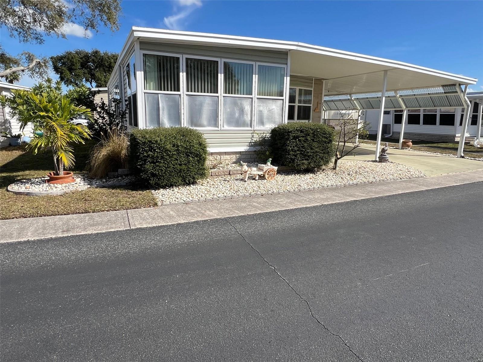 Image 2 of 23 For 37 Pindo Palm Street W