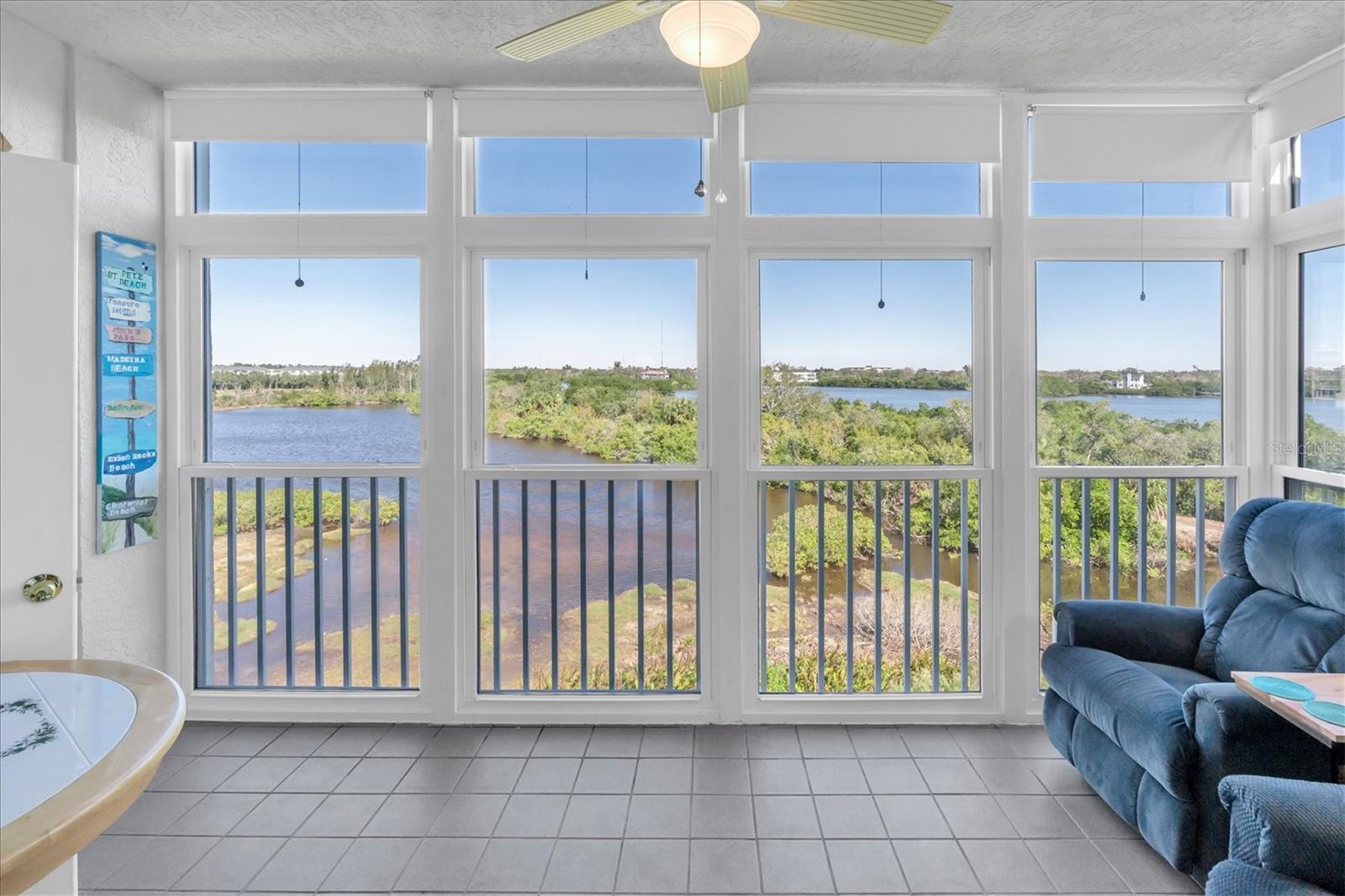 Listing photo id 4 for 6315 Shoreline Drive 3307