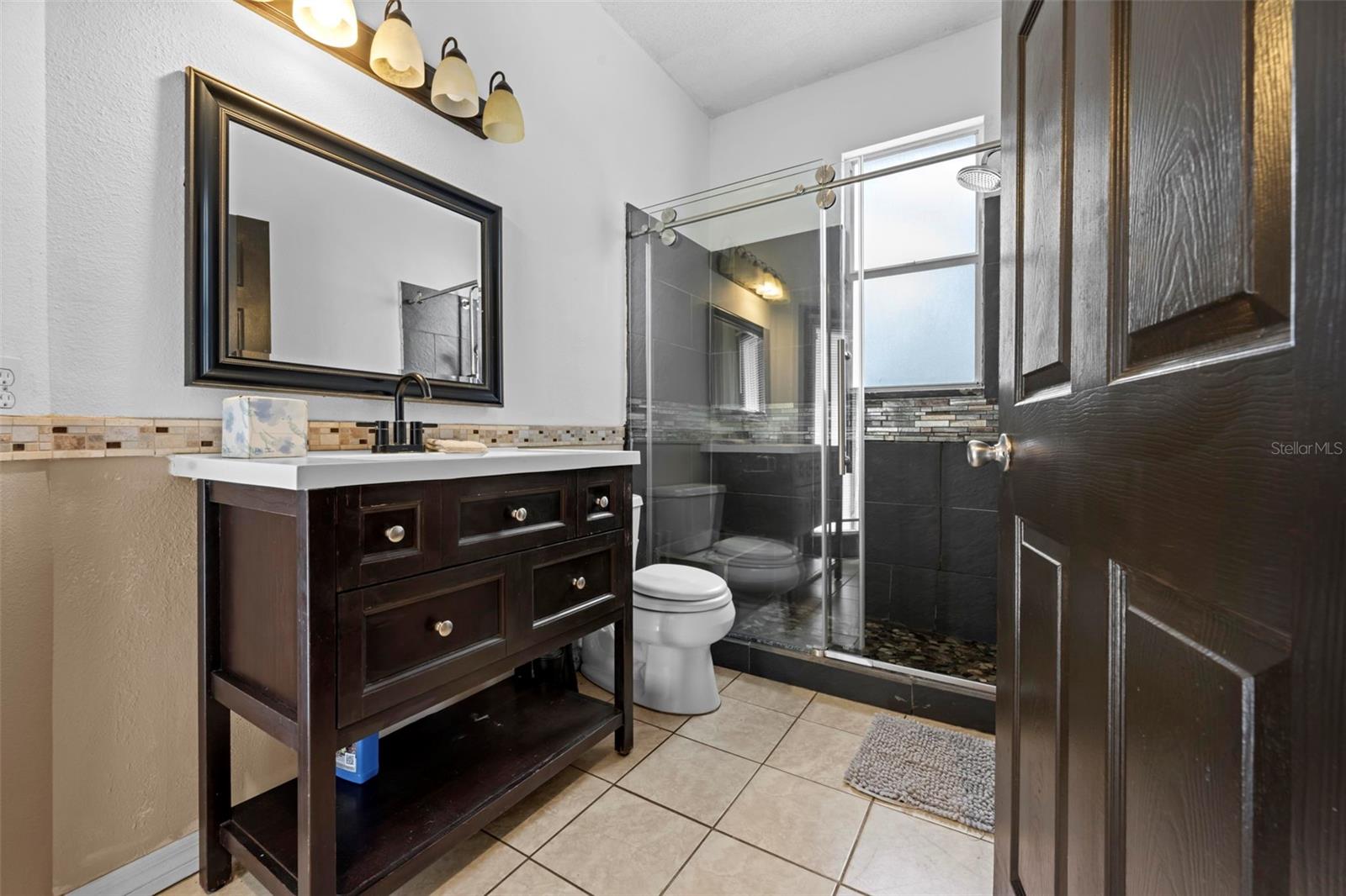 Listing photo id 18 for 6233 Penna Street