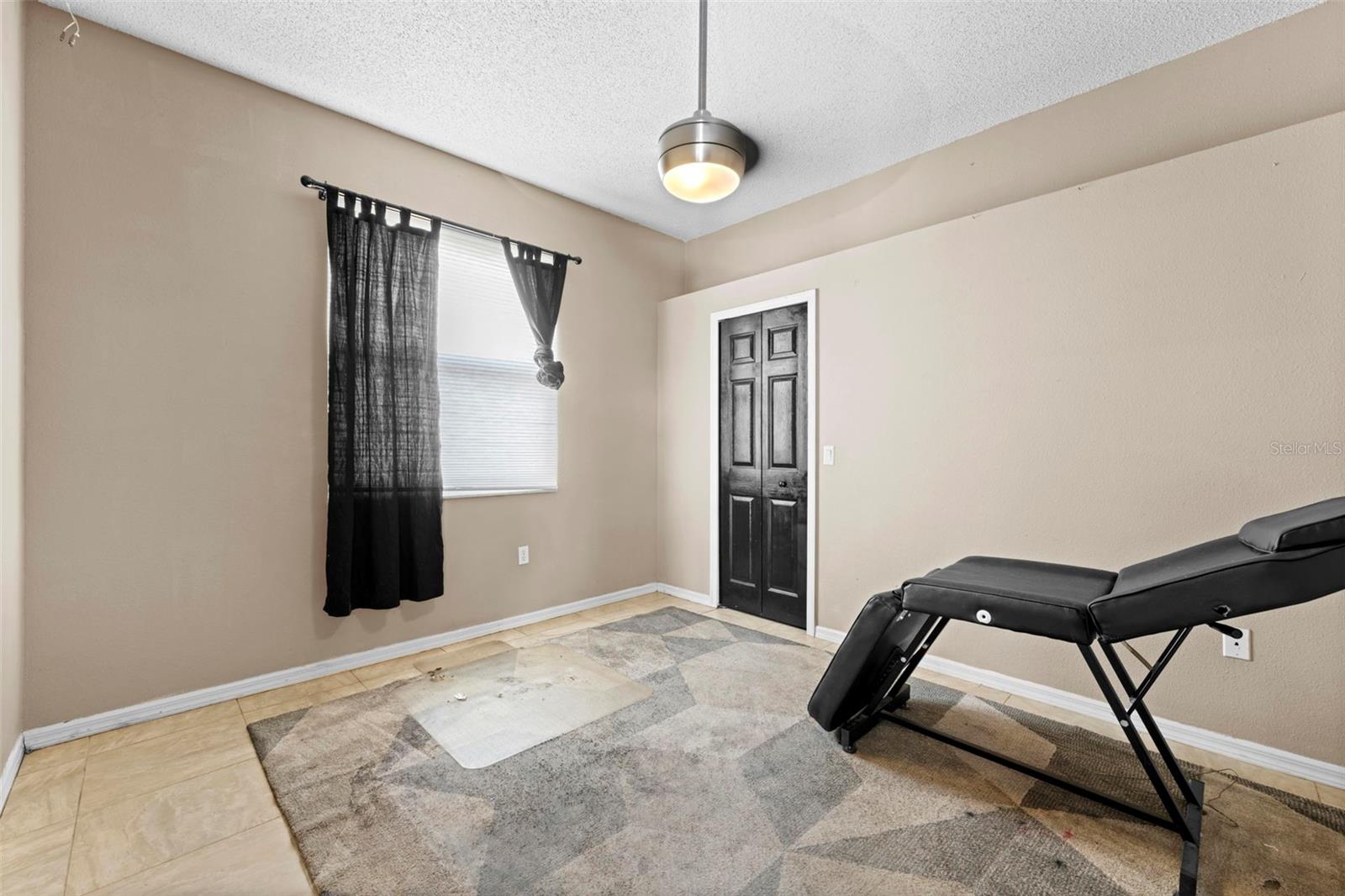 Listing photo id 23 for 6233 Penna Street