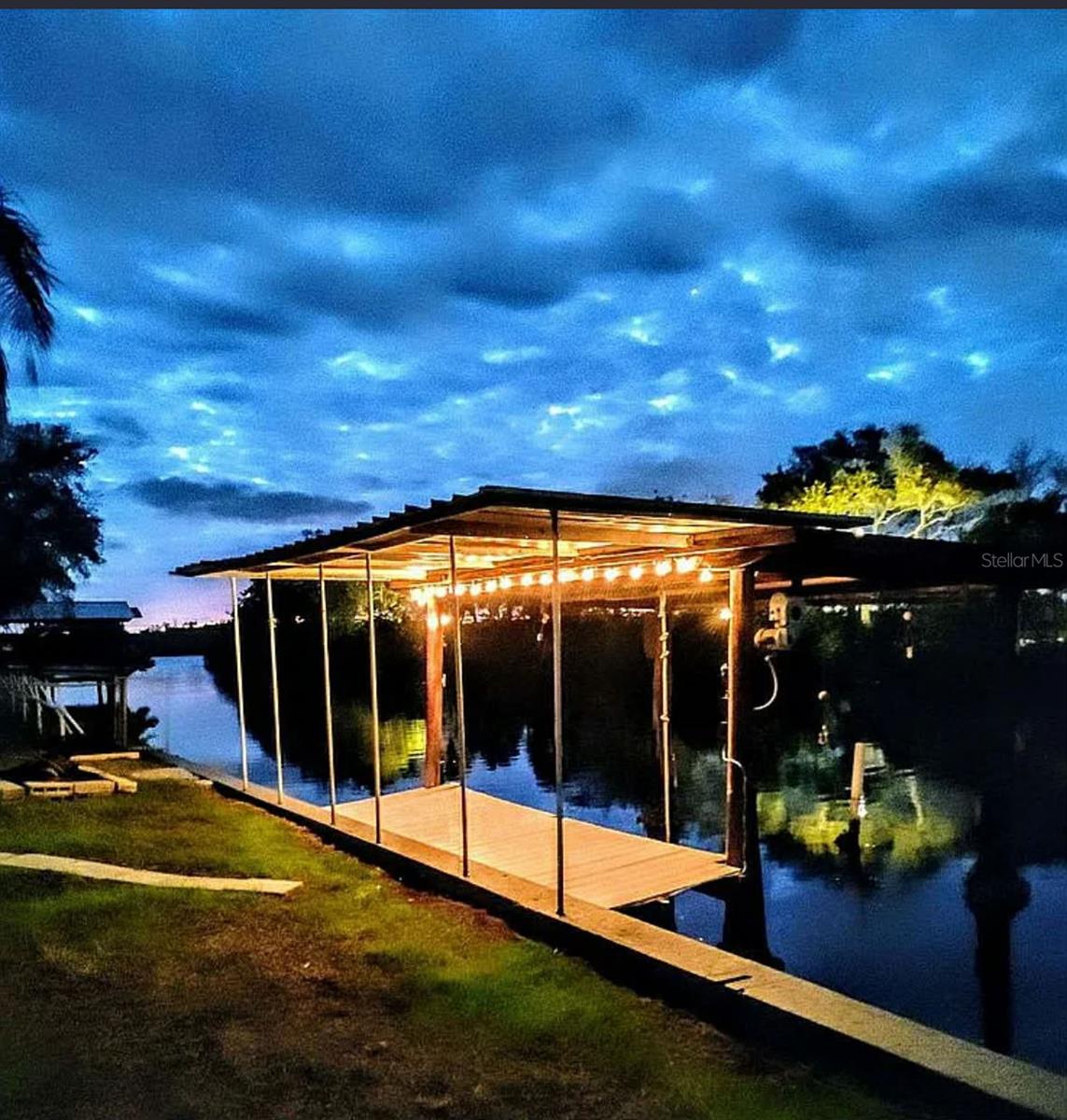 Details for 831 River View Lane, TARPON SPRINGS, FL 34689