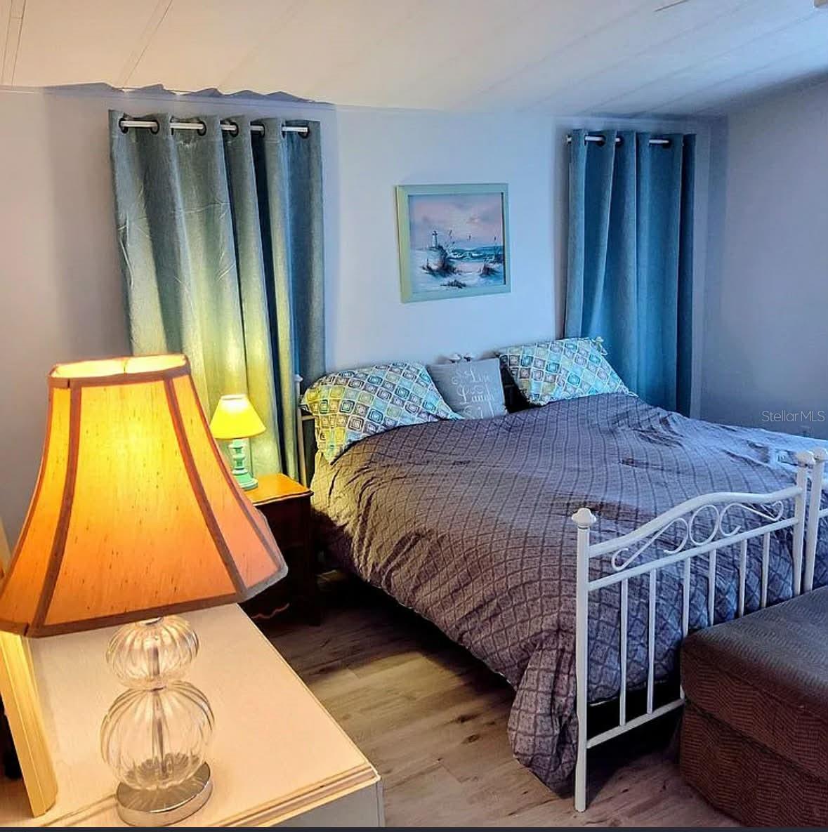 Image 19 of 29 For 831 River View Lane