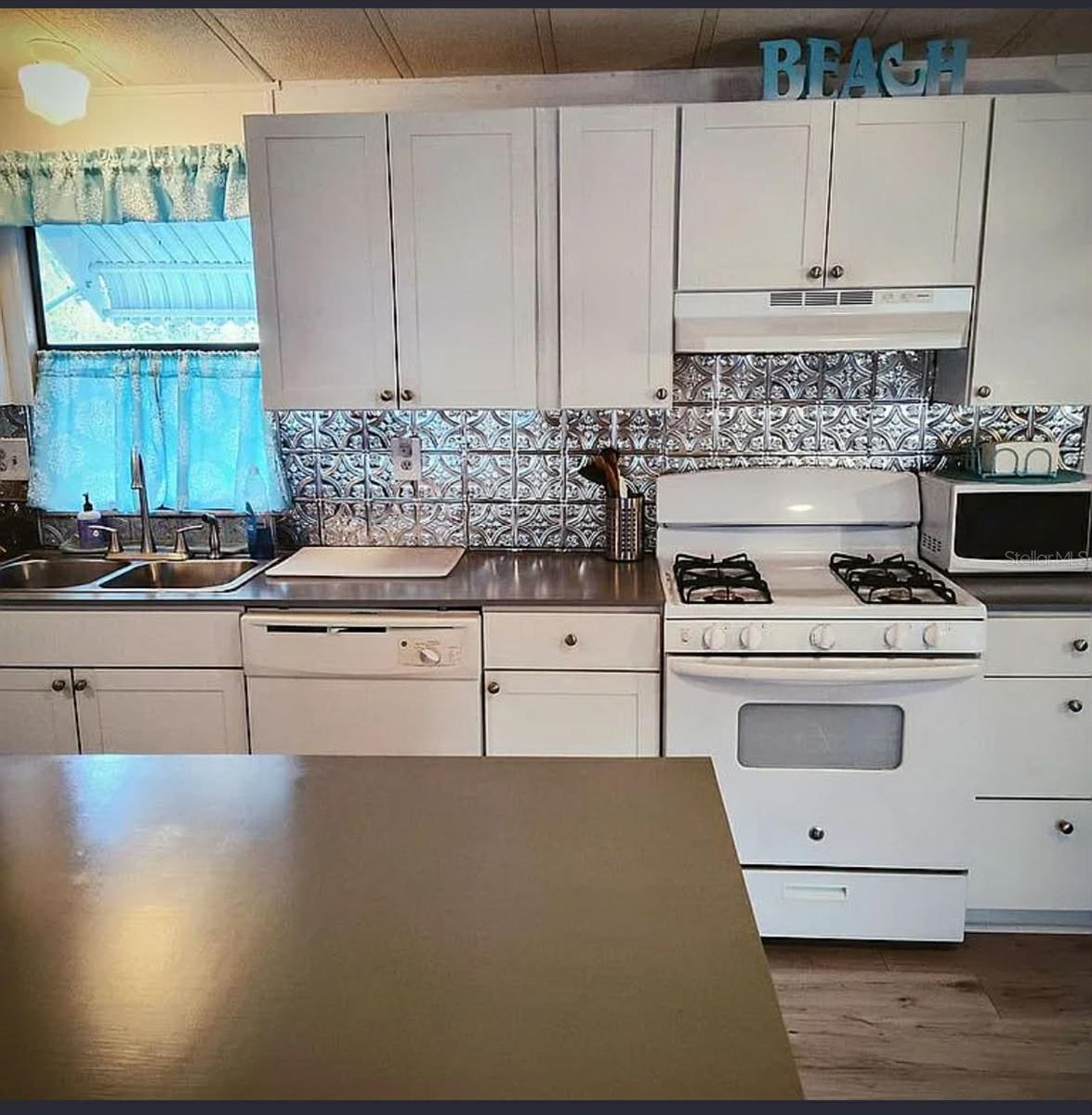 Image 2 of 29 For 831 River View Lane