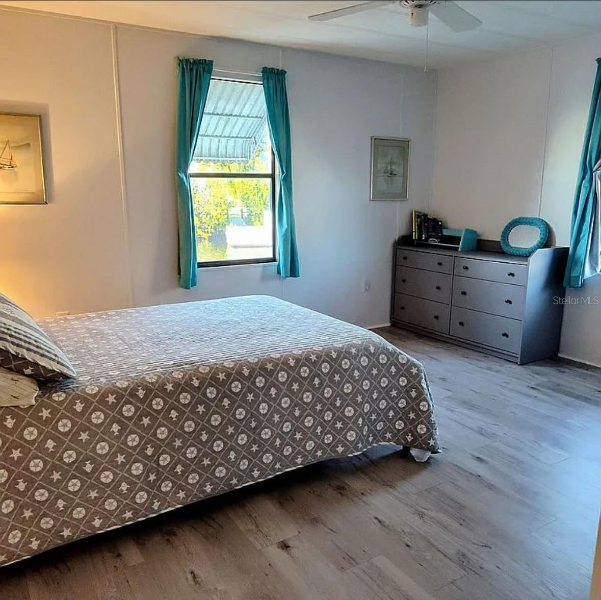 Image 21 of 29 For 831 River View Lane