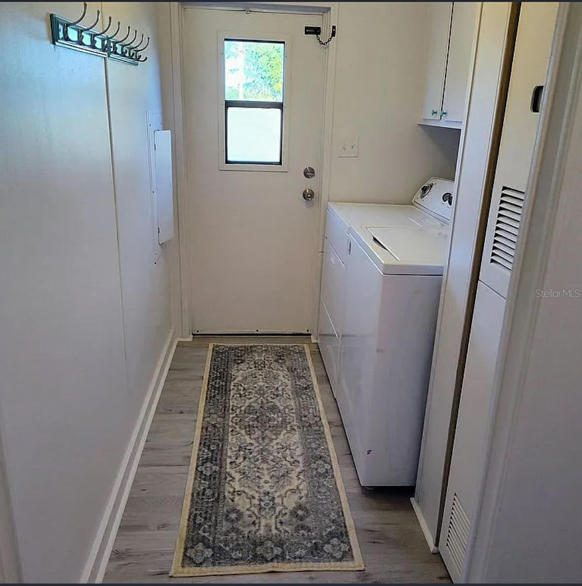 Image 23 of 29 For 831 River View Lane