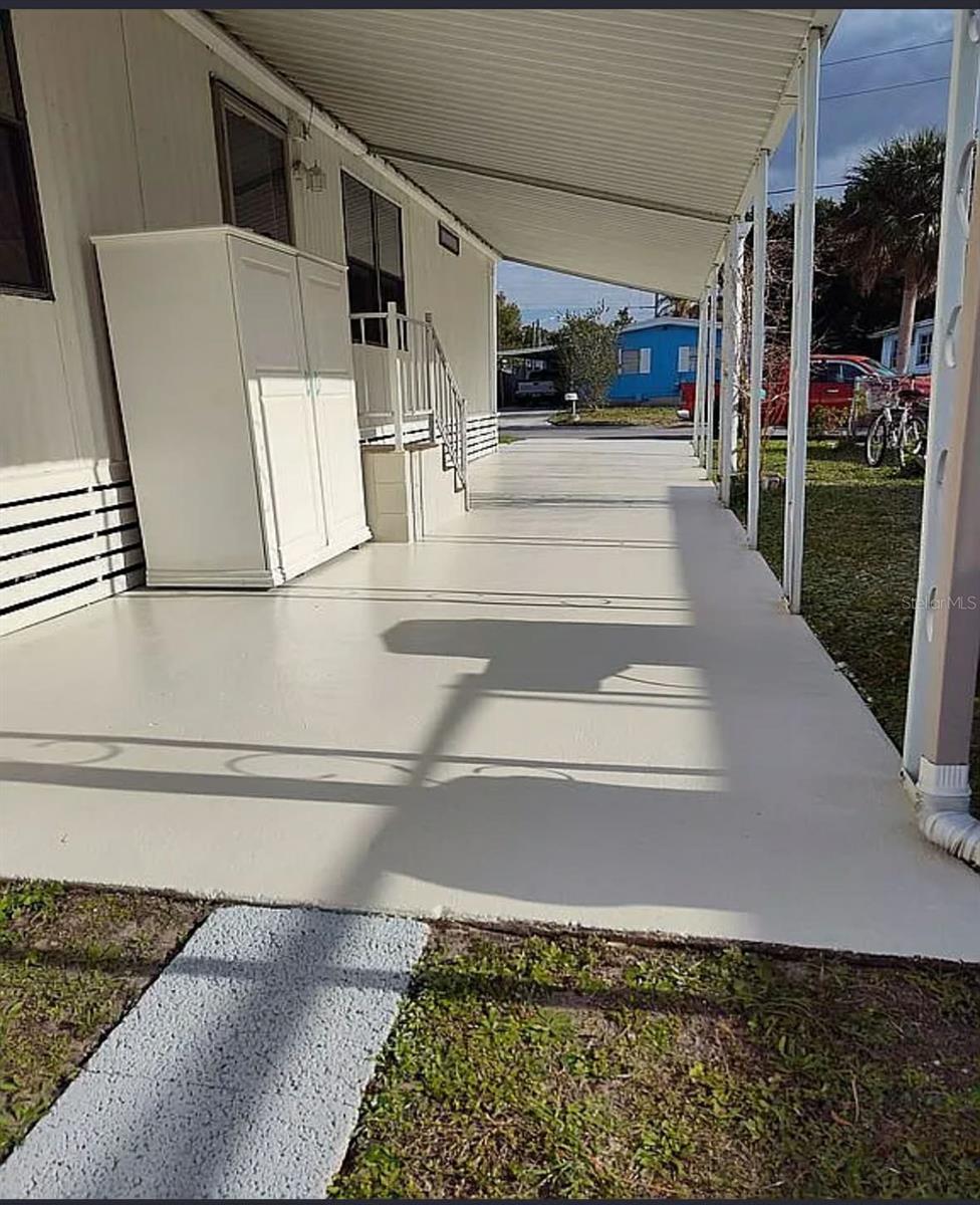 Image 8 of 29 For 831 River View Lane