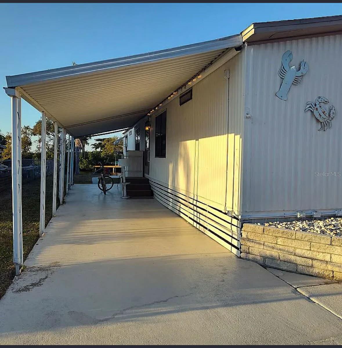 Image 9 of 29 For 831 River View Lane