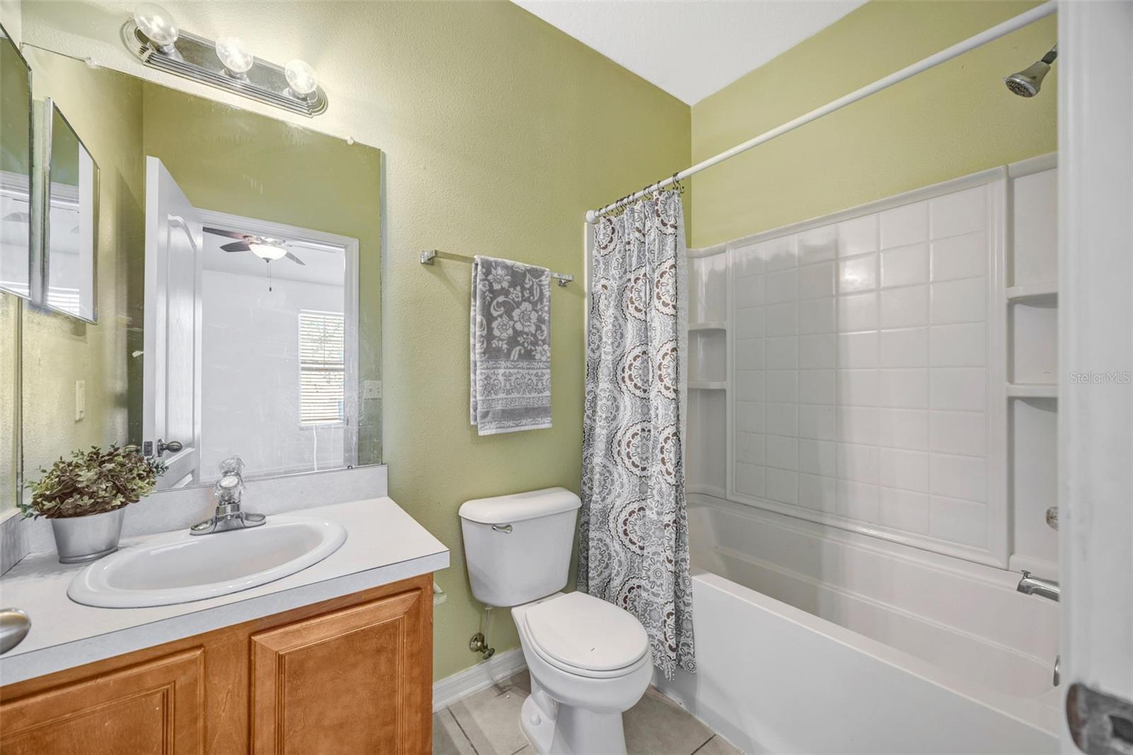 Image 20 of 30 For 15925 Fishhawk View Drive